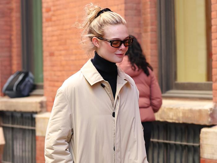 Elle Fanning Just Wore Every French Woman's Favorite Fall Flat-Shoe Outfit